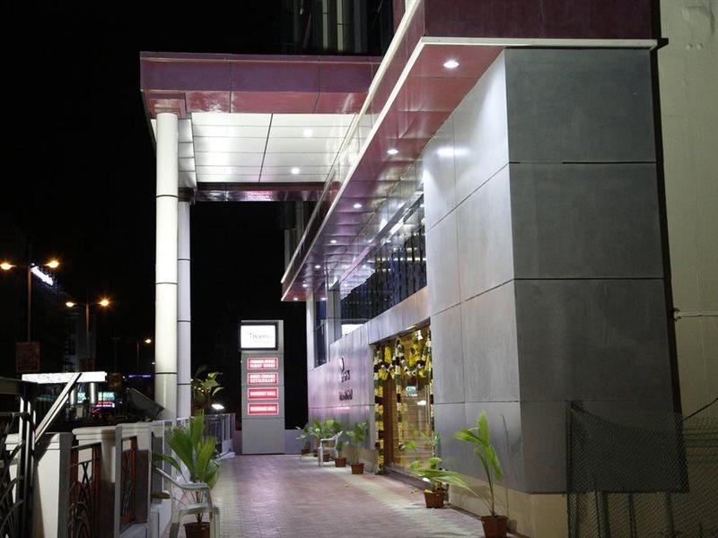 Poppys S.E.T Residency Ξενοδοχείο Kumbakonam Εξωτερικό φωτογραφία