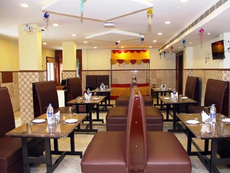 Poppys S.E.T Residency Ξενοδοχείο Kumbakonam Εξωτερικό φωτογραφία
