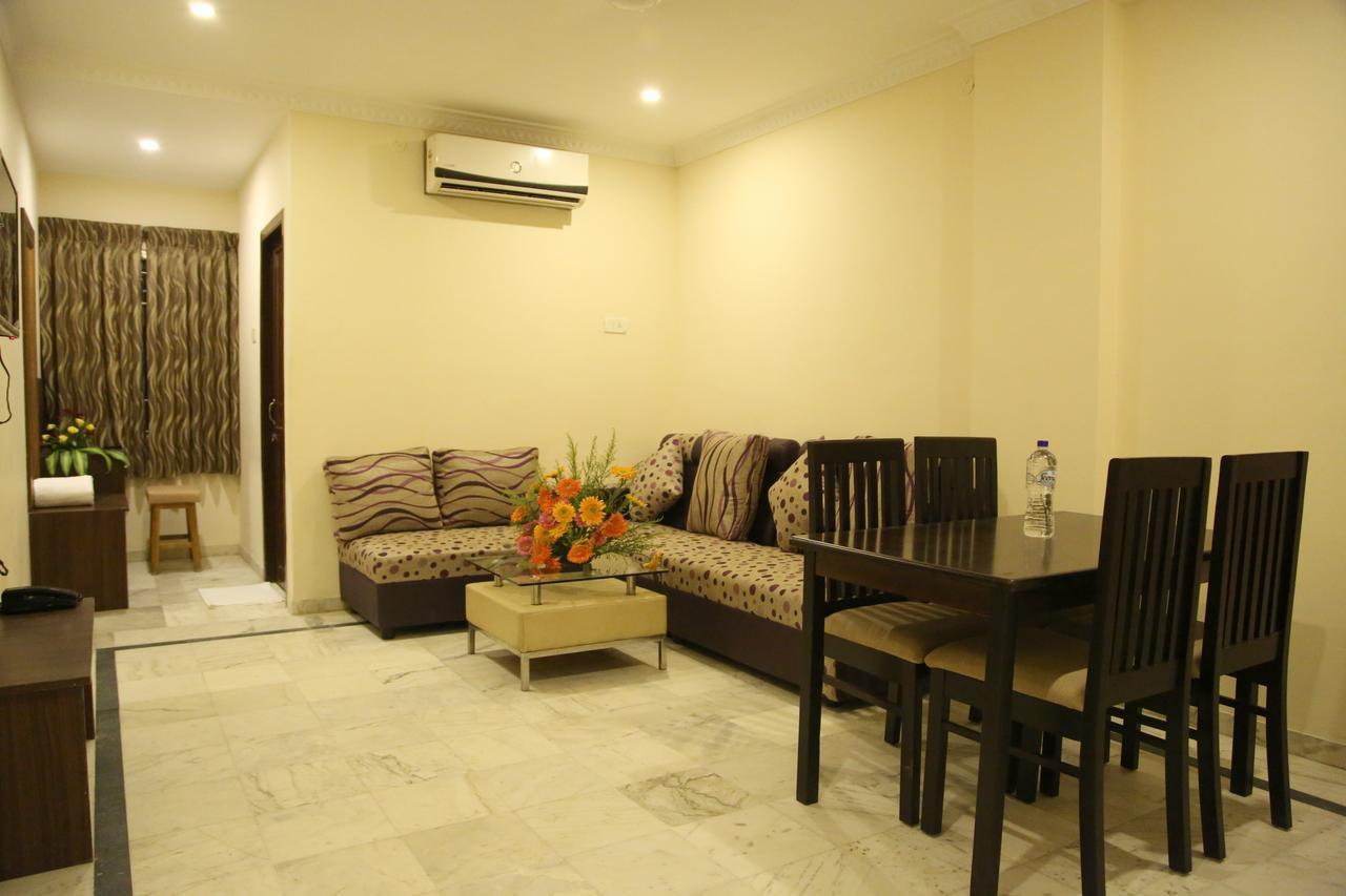 Poppys S.E.T Residency Ξενοδοχείο Kumbakonam Εξωτερικό φωτογραφία