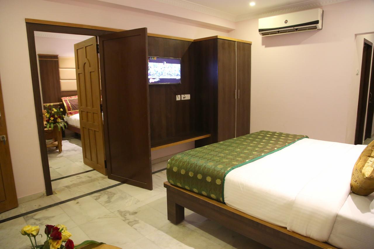 Poppys S.E.T Residency Ξενοδοχείο Kumbakonam Εξωτερικό φωτογραφία