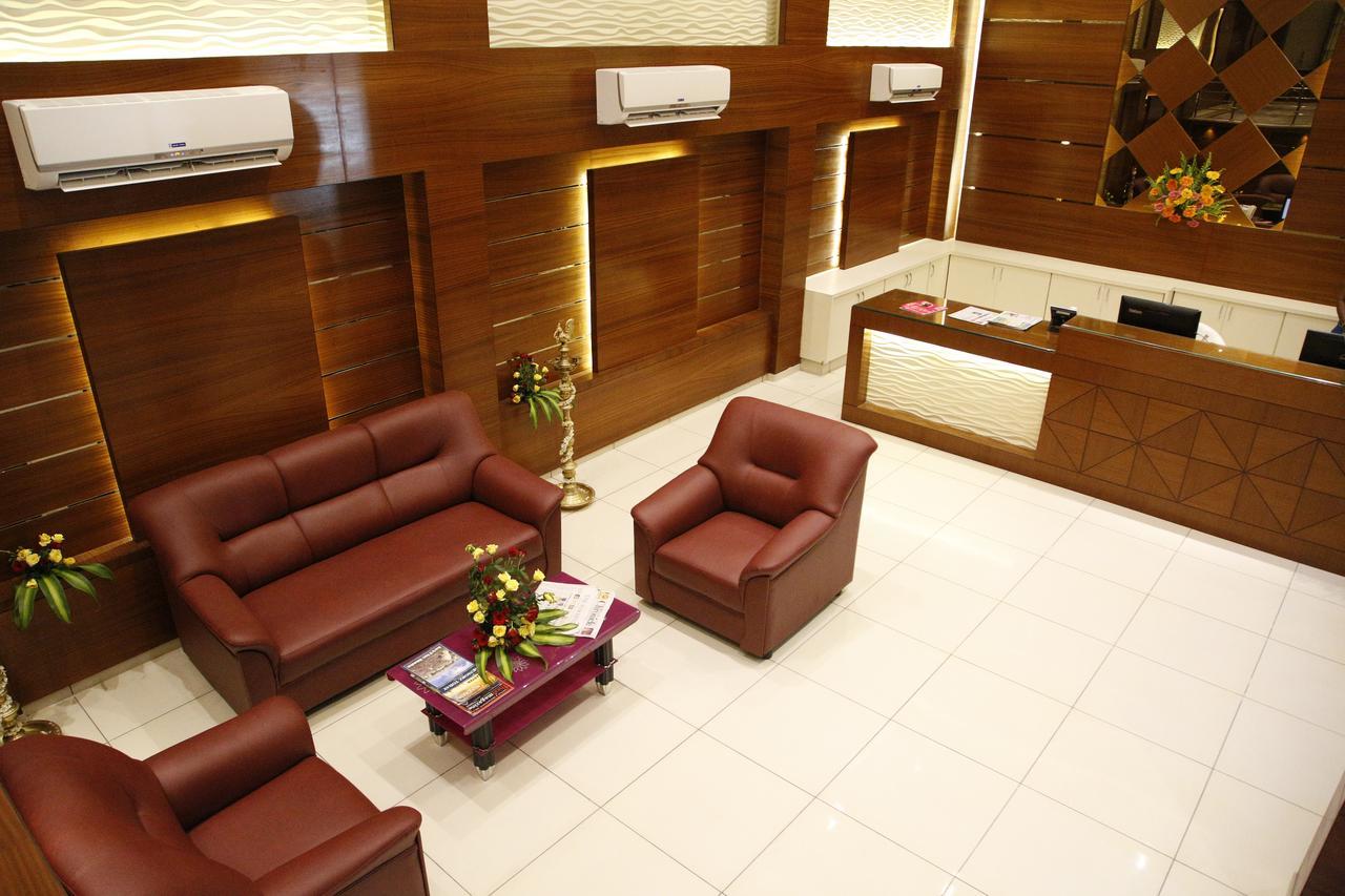 Poppys S.E.T Residency Ξενοδοχείο Kumbakonam Εξωτερικό φωτογραφία
